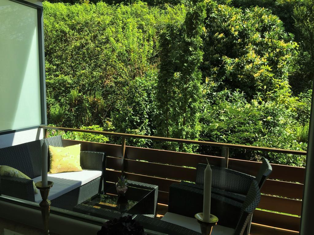 Apartment - Zentrumsnah, Eigener Parkplatz Und Grosser Balkon Ins Gruene Baden-Baden Exterior photo