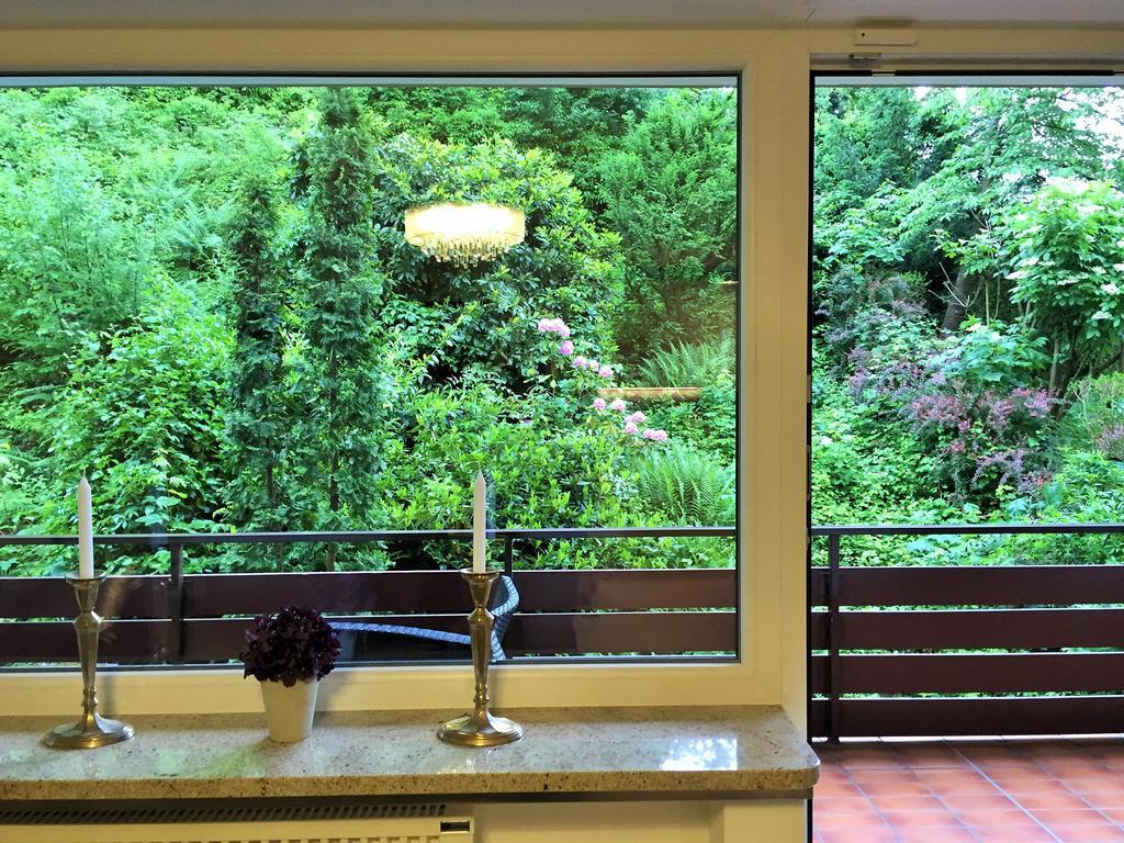 Apartment - Zentrumsnah, Eigener Parkplatz Und Grosser Balkon Ins Gruene Baden-Baden Exterior photo